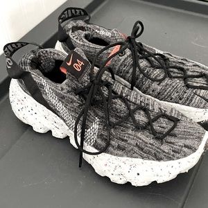 Nike Space Hippie 04